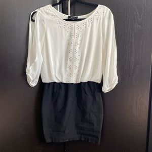 Slit sleeve mini dress